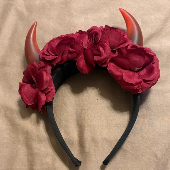 Spirit Halloween Adult Gothic Devil Costume includes Face Jewels and choker -L - Picture 9 of 14